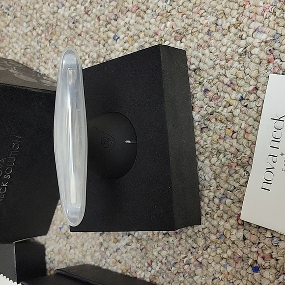 Nova Neck by Fortoire new in package, never used anti aging neck solution - Picture 4 of 5